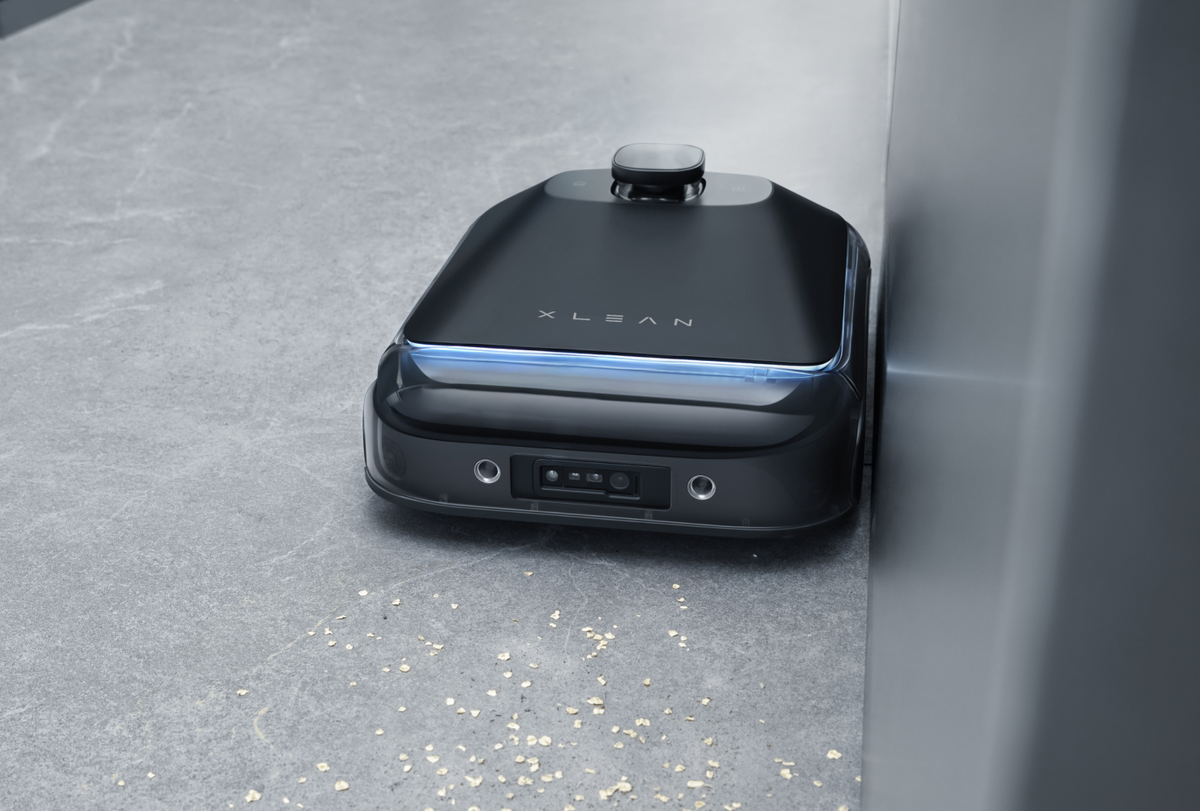 xLean TR1 transformable floor washing robot at IFA 2026