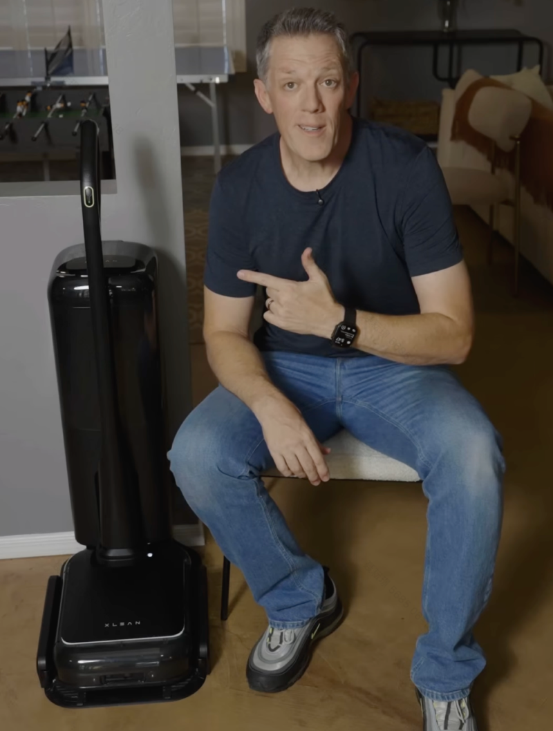 The First Robot That Cleans Like a Human | xLean TR1 Tested