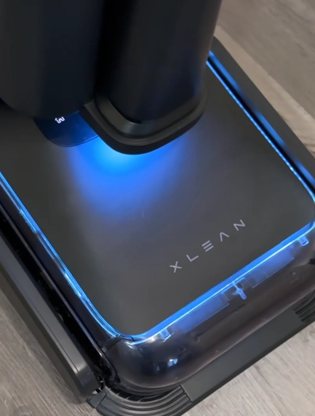 xLean TR1 - The Only Dual-Form Robot & Cordless Mop - First Look & Tests